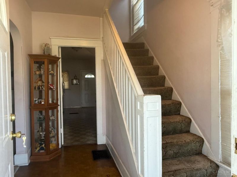 5709 Adelphi Street, Cincinnati, OH 45227 Photo 5