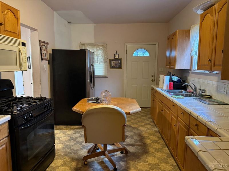 5709 Adelphi Street, Cincinnati, OH 45227 Photo 8