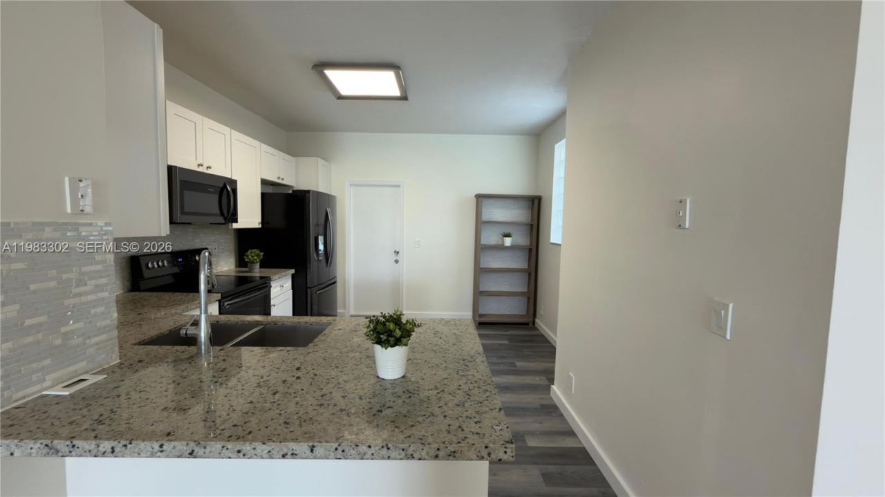 3786 San Simeon Cir , Unit 3786, Weston, FL 33331 Photo