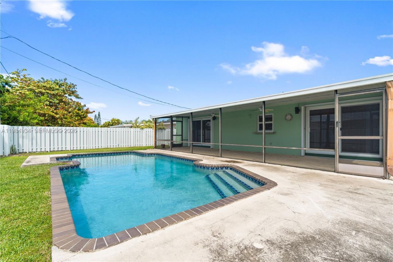 19900 SW 87th Ct, Cutler Bay, FL 33157 Photo