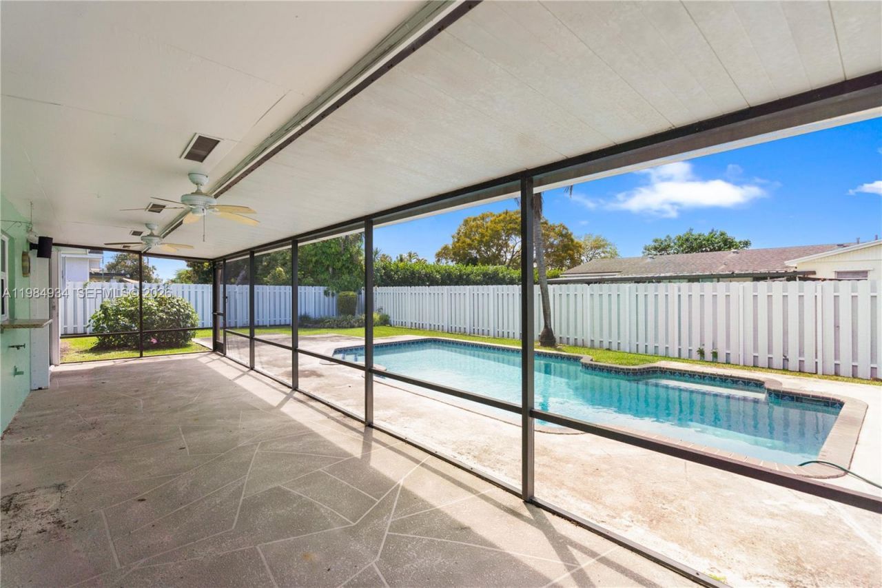 19900 SW 87th Ct, Cutler Bay, FL 33157 Photo