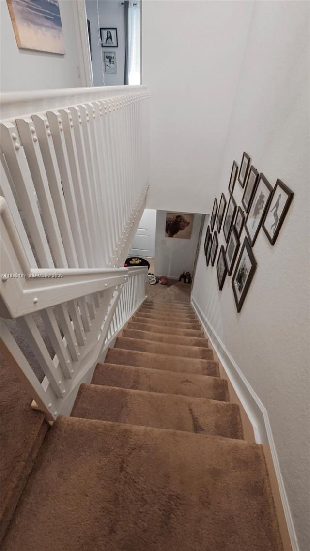 325 NE 208th Ter , Miami, FL 33179 Photo