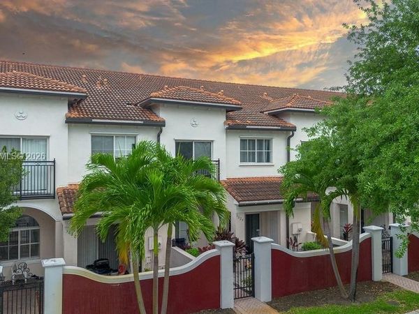 3624 NW 29th Pl, Lauderdale Lakes, FL 33311