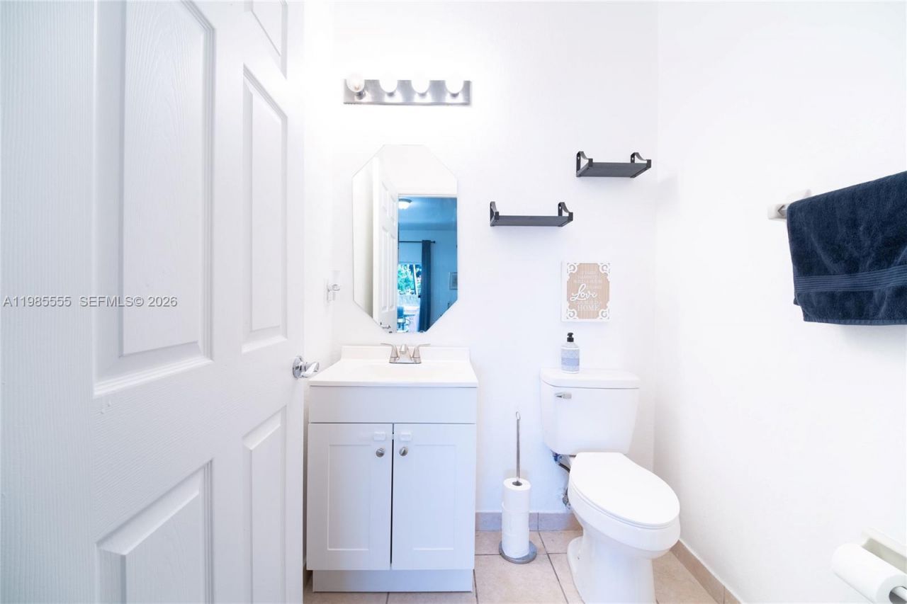 3624 NW 29th Pl, Lauderdale Lakes, FL 33311 Photo