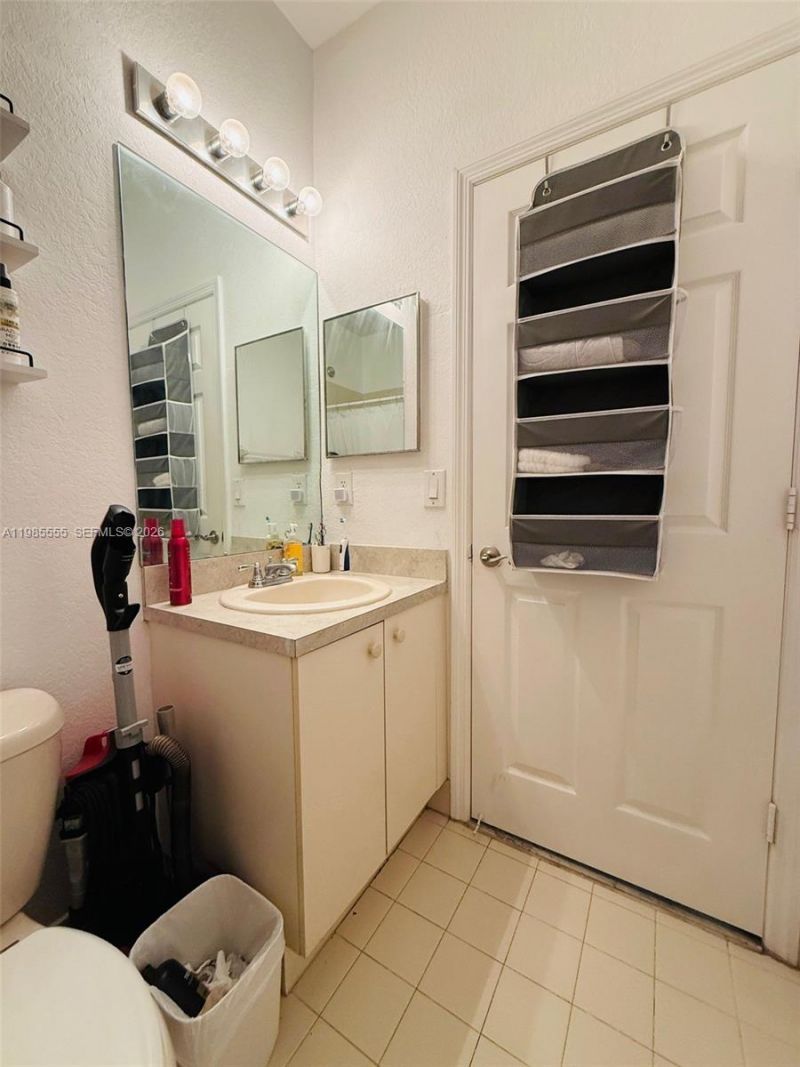 3624 NW 29th Pl , Lauderdale Lakes, FL 33311 Photo