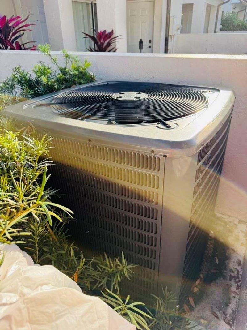 3624 NW 29th Pl , Lauderdale Lakes, FL 33311 Photo