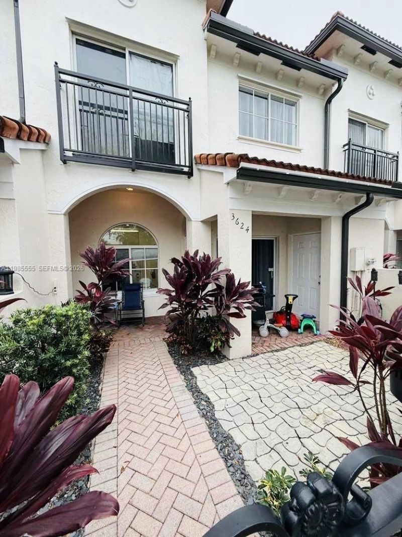 3624 NW 29th Pl , Lauderdale Lakes, FL 33311 Photo