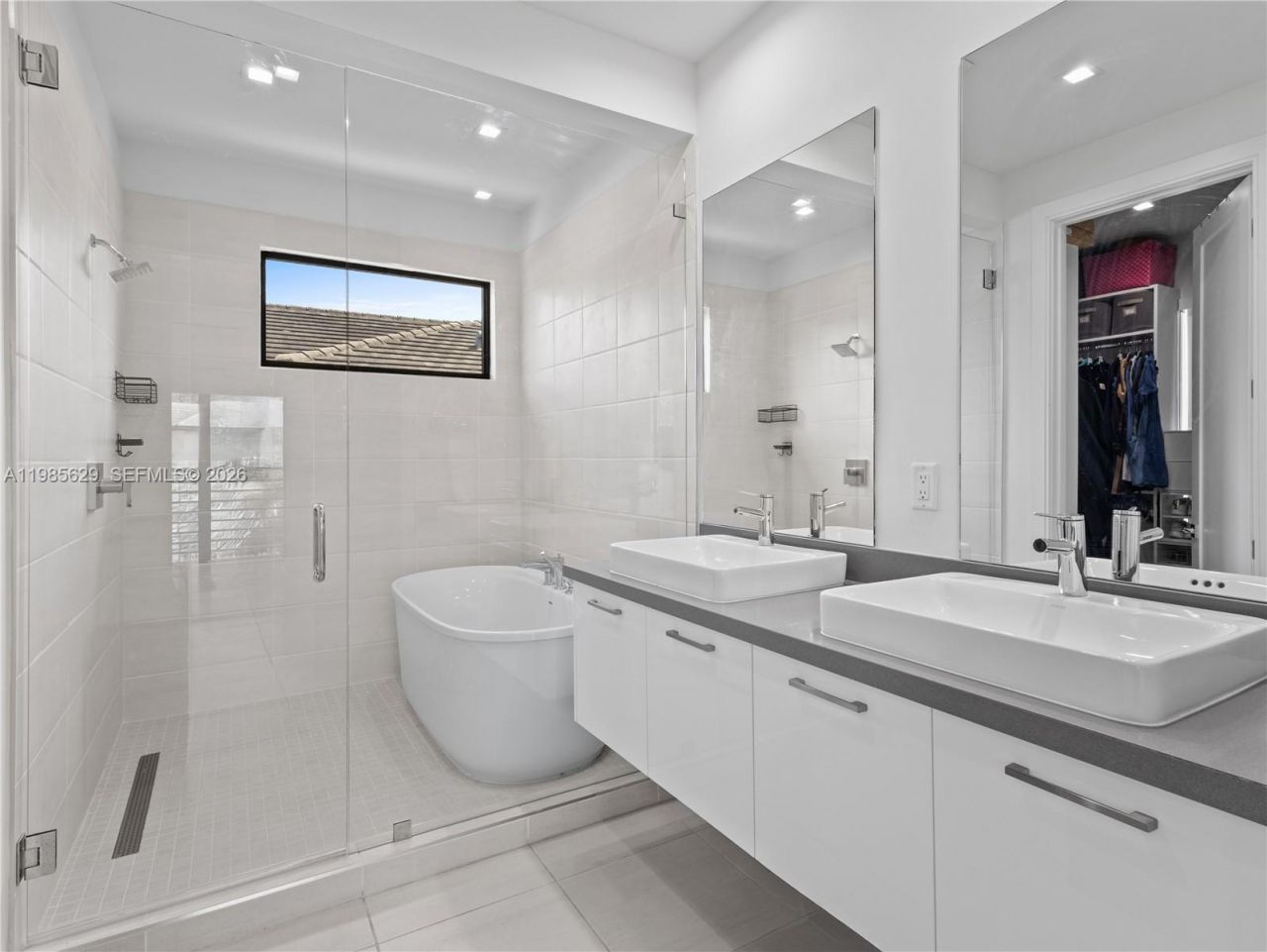 8281 NW 48th Ter , Doral, FL 33166 Photo