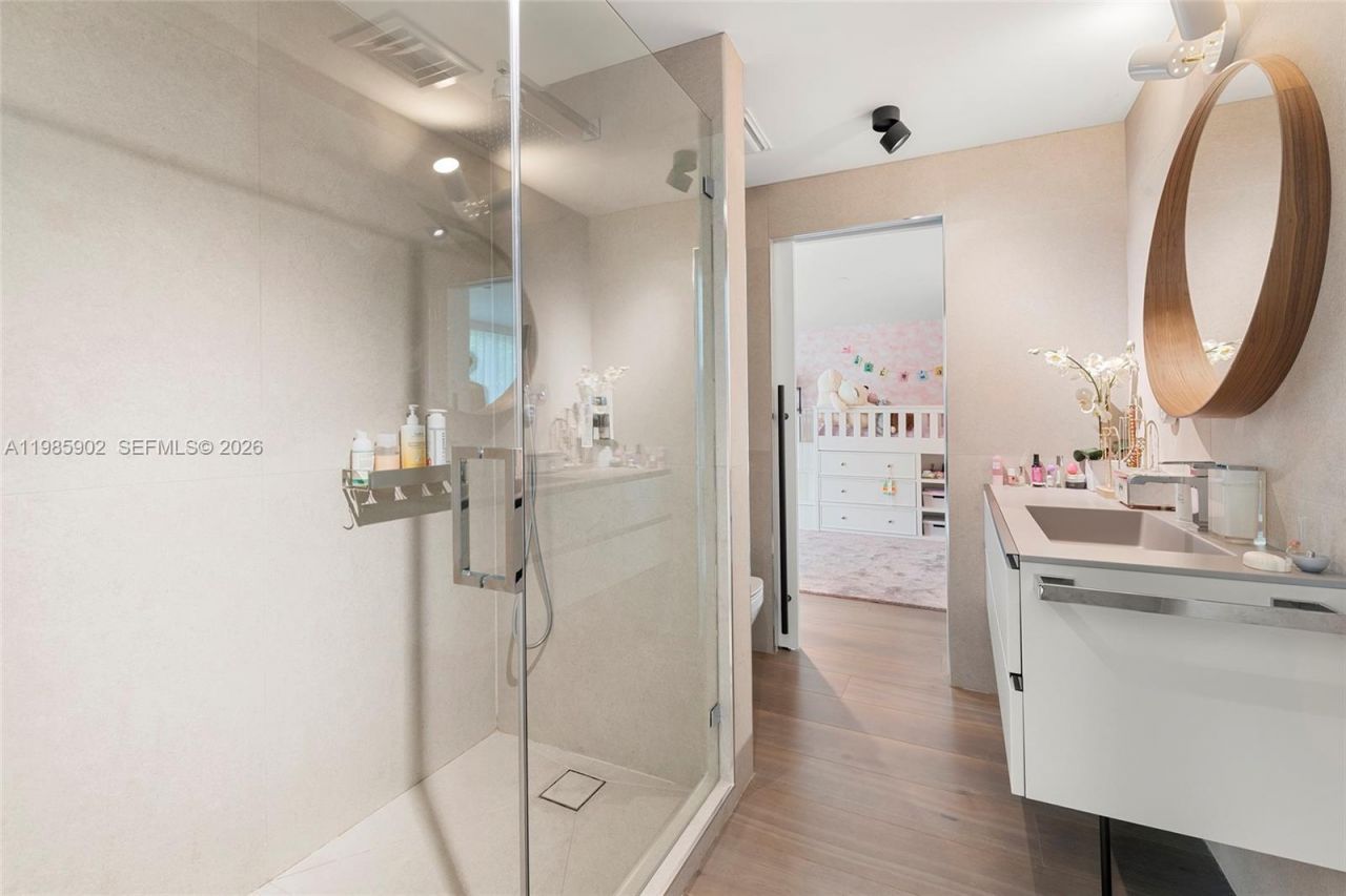 601 NE 27 , Unit TH104, Miami, FL 33137 Photo