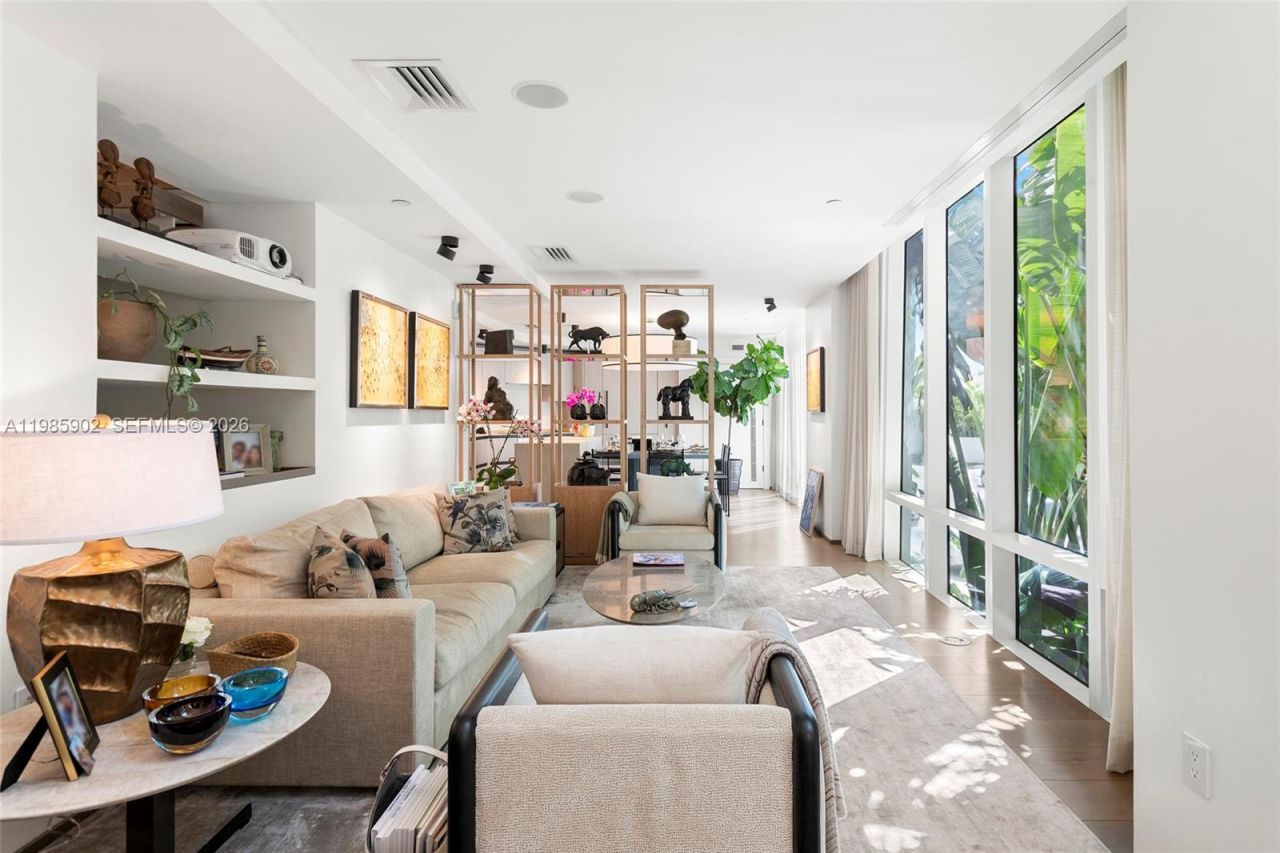 601 NE 27, Unit TH104, Miami, FL 33137 Photo