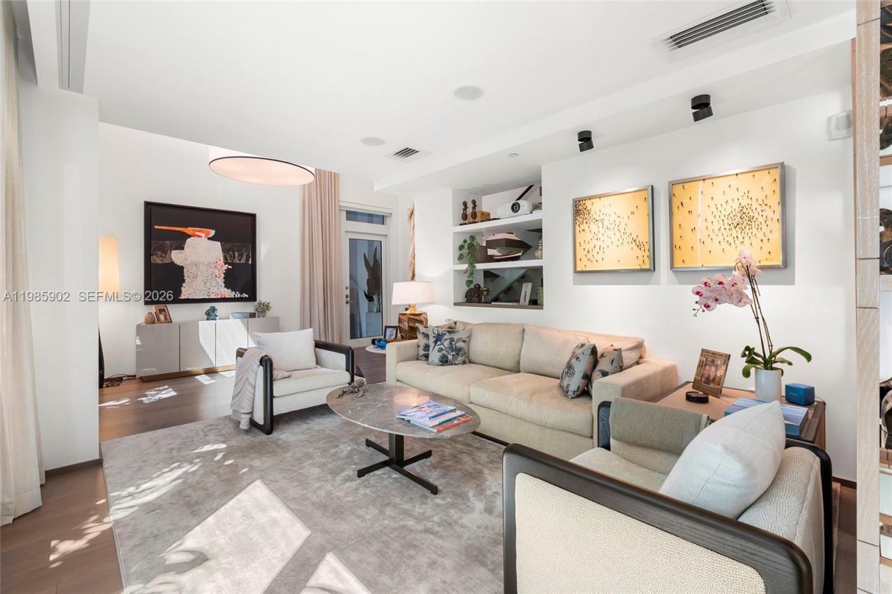 601 NE 27, Unit TH104, Miami, FL 33137 Photo