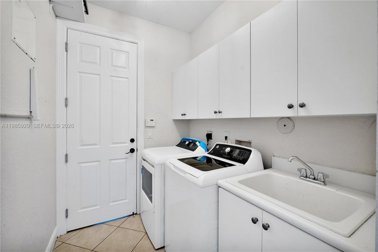 4588 SW 183rd Ave, Miramar, FL 33029 Photo