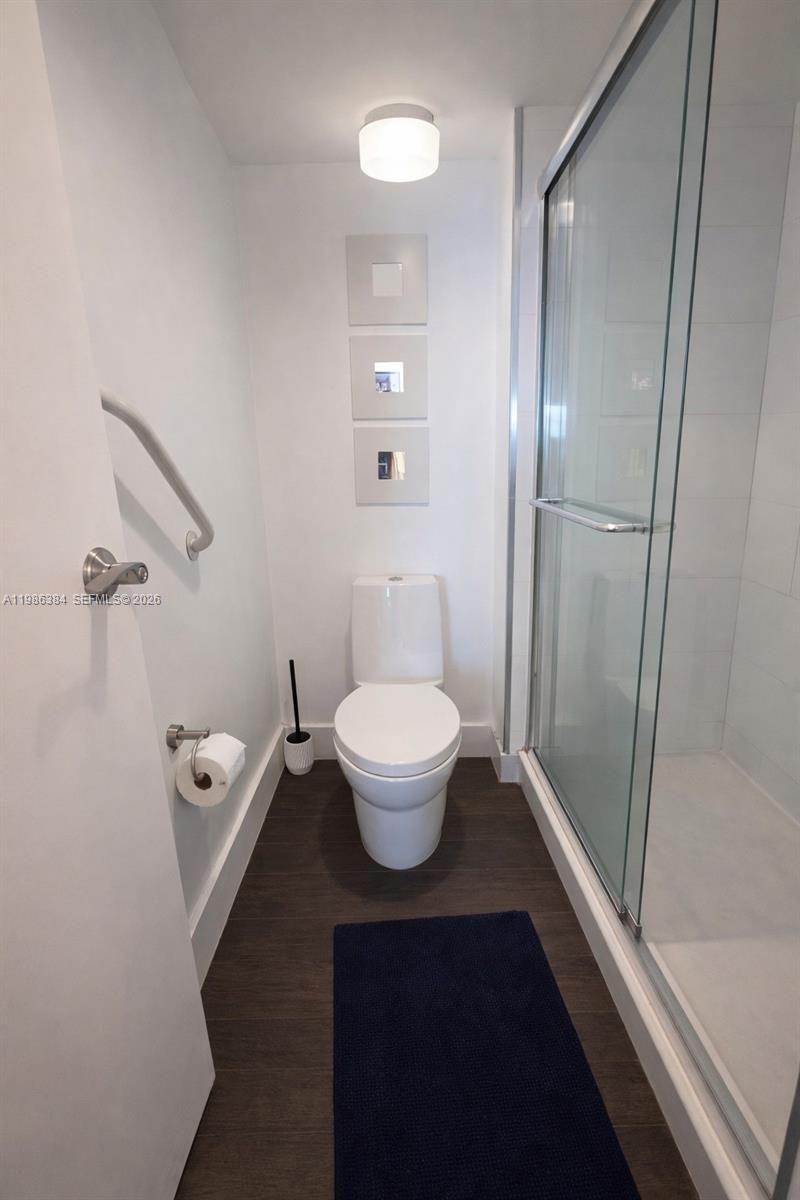 3675 N Country Club Dr, Unit 2305, Aventura, FL 33180 Photo