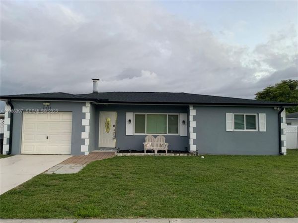 11128 Median St , Boca Raton, FL 33428