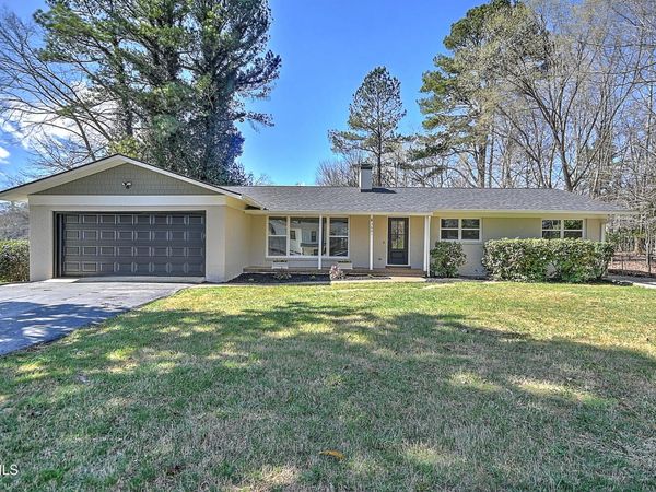 3601 Hazelnut Drive, Kingsport, TN 37664