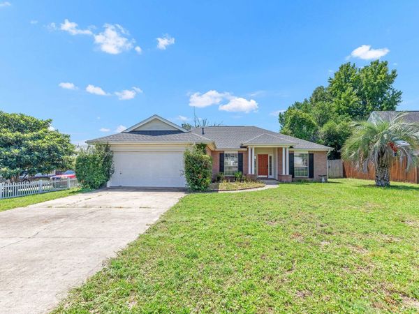 311 Seattle Slew Court, Crestview, FL 32539