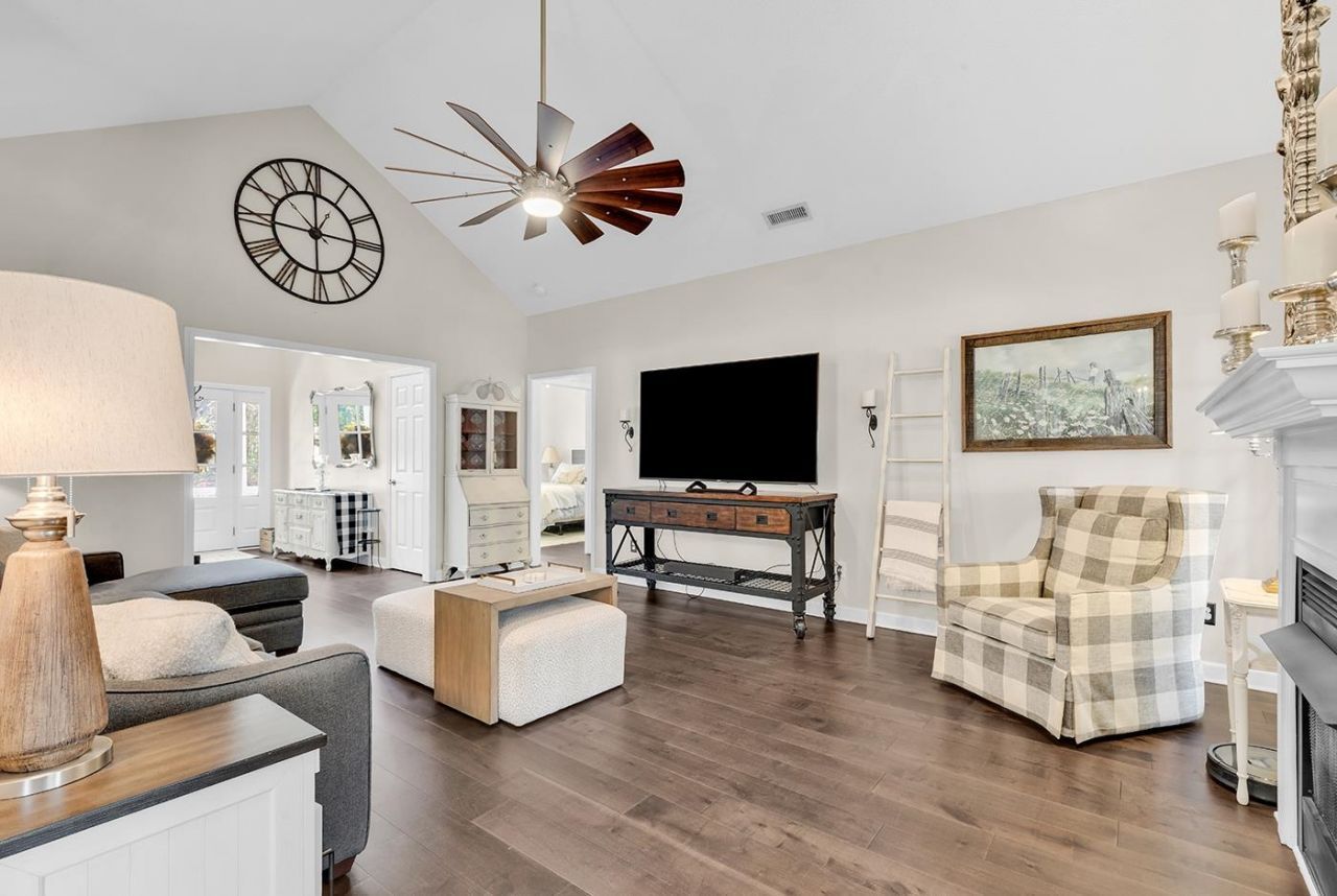 3962 Long Avenue Ext. Photo 10