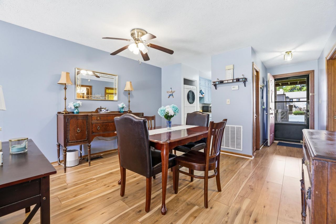 3015 Old Bryan Dr. Photo 6