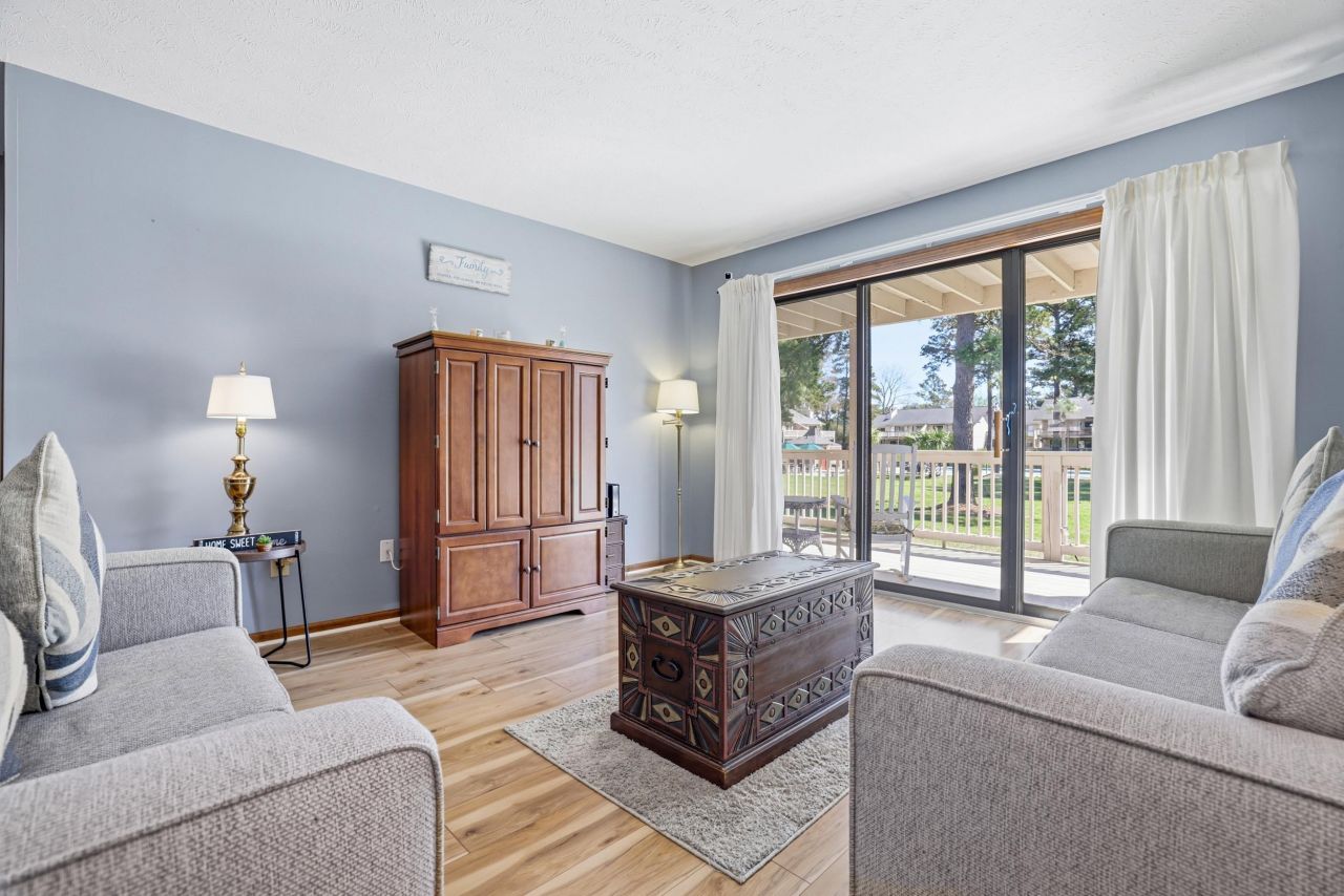 3015 Old Bryan Dr. Photo 8