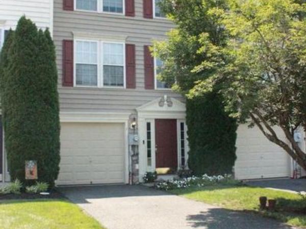 5 N SAVANNA DRIVE , POTTSTOWN, PA 19465