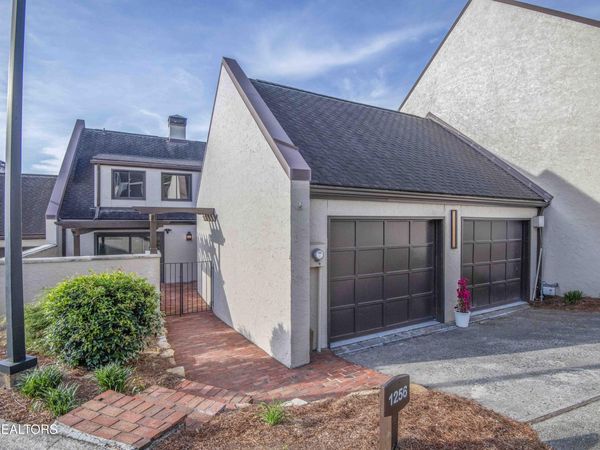 1256 Calais Court, Knoxville, TN 37919