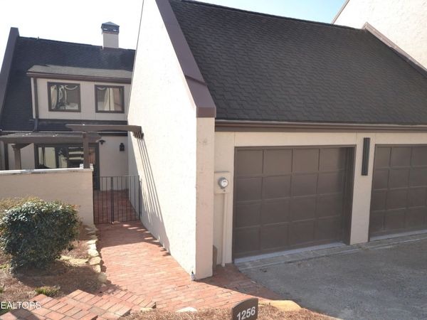 1256 Calais Court, Knoxville, TN 37919