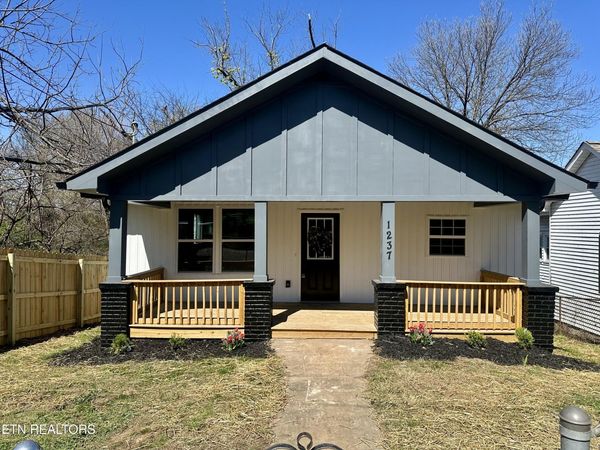 1237 Iredell Ave, Knoxville, TN 37921
