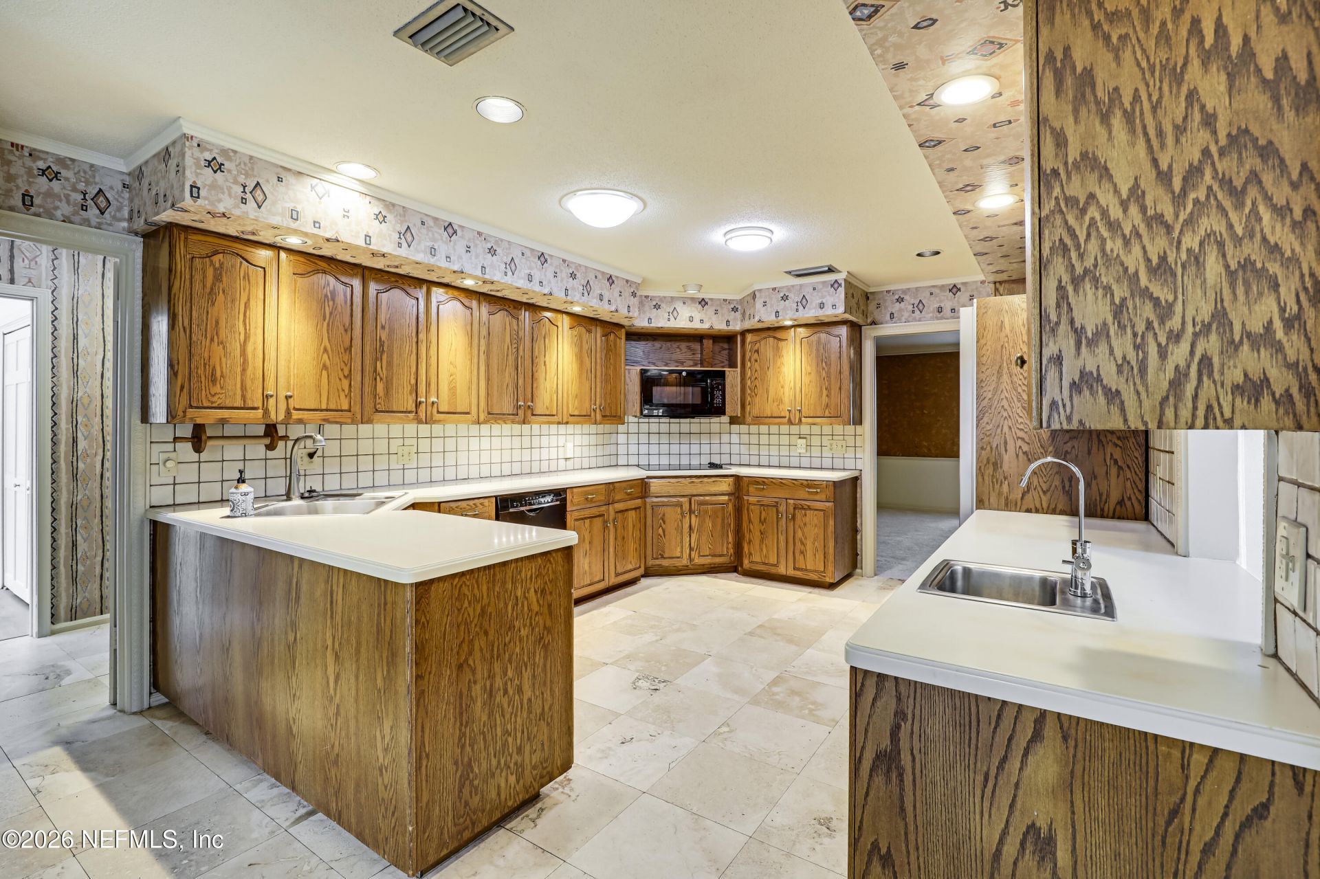 8691 San Servera Drive W, Jacksonville, FL 32217 Photo