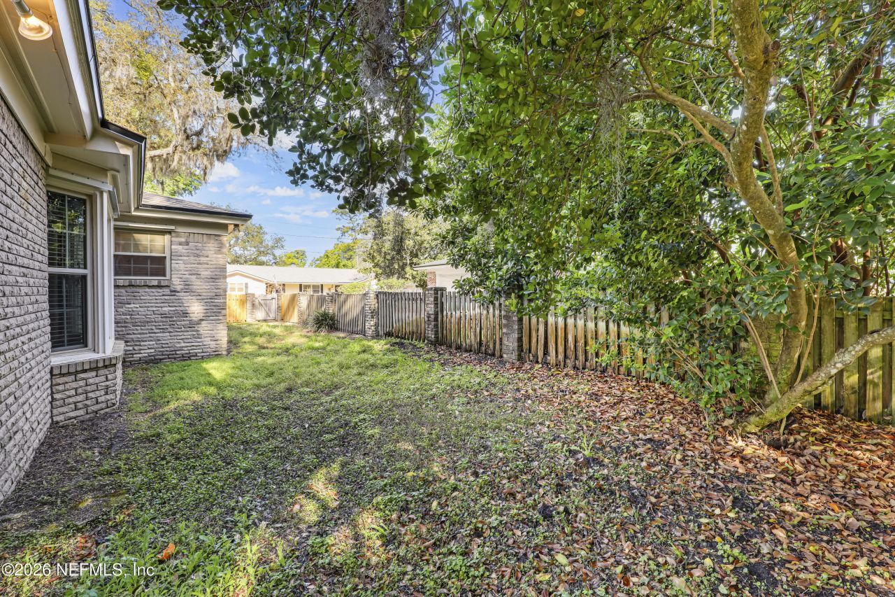 8691 San Servera Drive W, Jacksonville, FL 32217 Photo