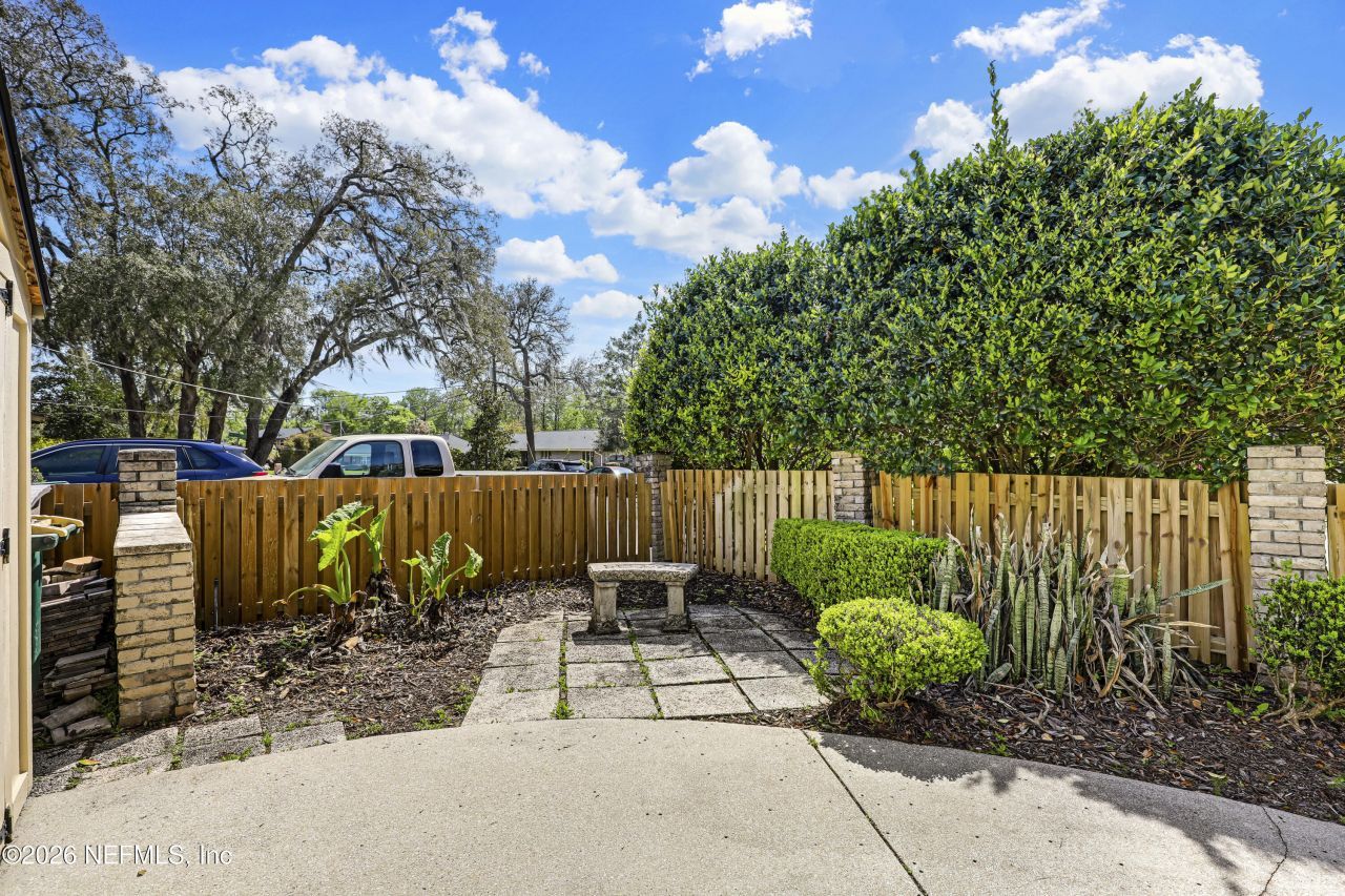 8691 San Servera Drive W, Jacksonville, FL 32217 Photo