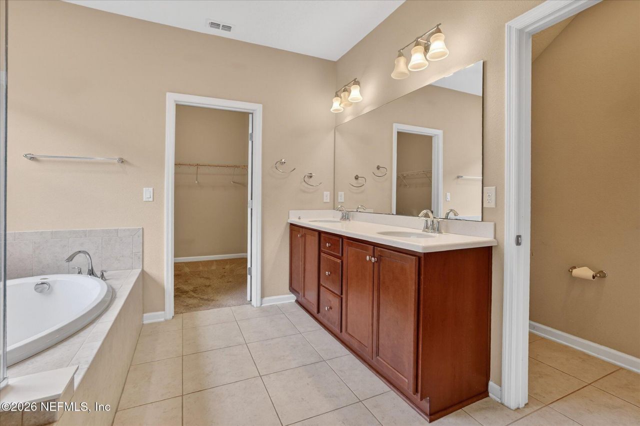 10013 Logan Falls Court, Jacksonville, FL 32222 Photo