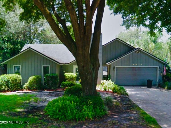 1074 KINGS Road, Neptune Beach, FL 32266