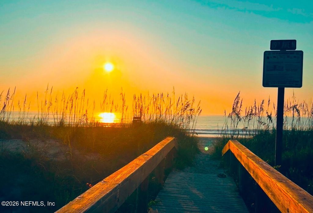 1074 Kings Road, Neptune Beach, FL 32266 Photo