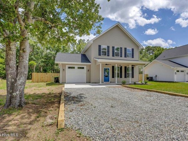 296 Charlestown Road, Boiling Spring Lakes, NC 28461