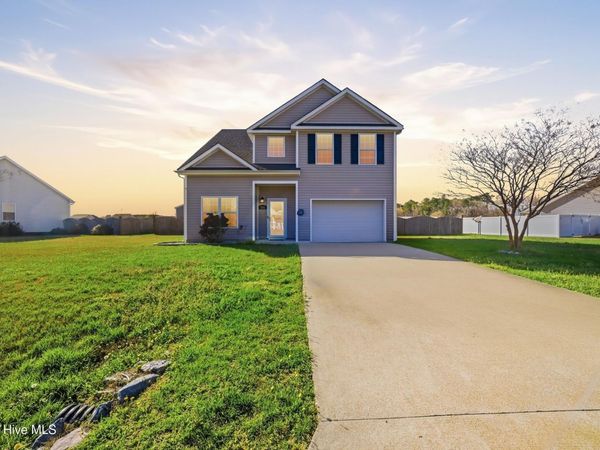 215 Laurel Woods Way, Currituck, NC 27929