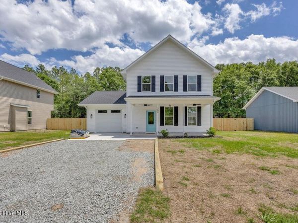 288 Charlestown Road, Boiling Spring Lakes, NC 28461
