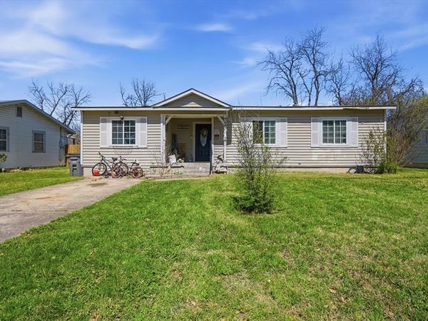 2647 Hearthstone Drive, Farmers Branch, TX 75234