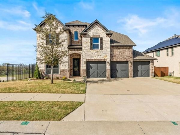 911 Park Vista Drive, Justin, TX 76247