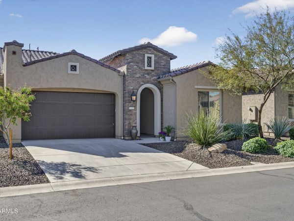 16925 W EARLL Drive W, Goodyear, AZ 85395