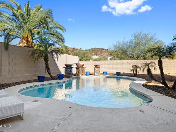 16815 S 1ST Avenue, Phoenix, AZ 85045
