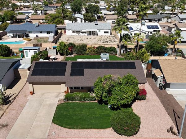 2814 E SIERRA Street, Phoenix, AZ 85028