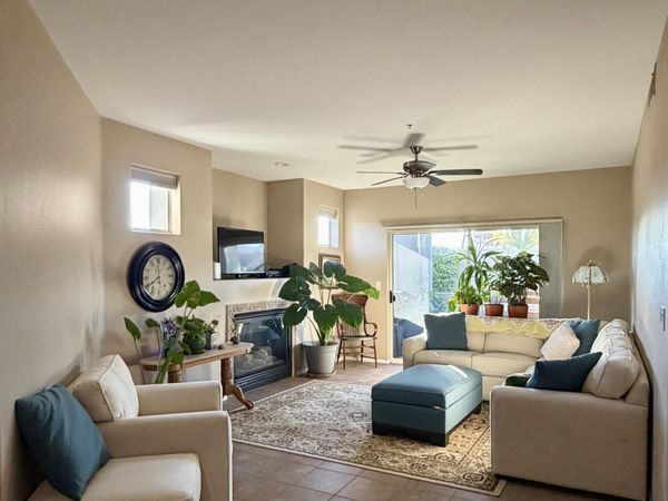 7401 W ARROWHEAD CLUBHOUSE Drive, Unit 1025, Glendale, AZ 85308