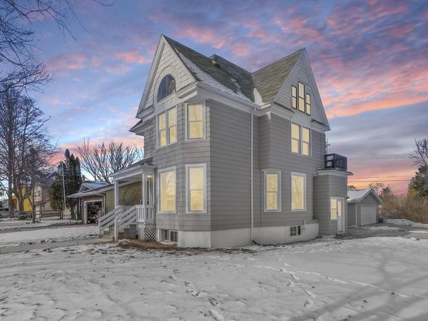 704 Grand AVENUE, Sheboygan, WI 53083