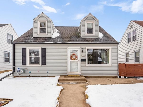 3238 N 86th STREET, Milwaukee, WI 53222