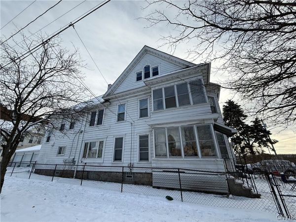 416 Danforth Street , Unit 1F, Syracuse, NY 13208