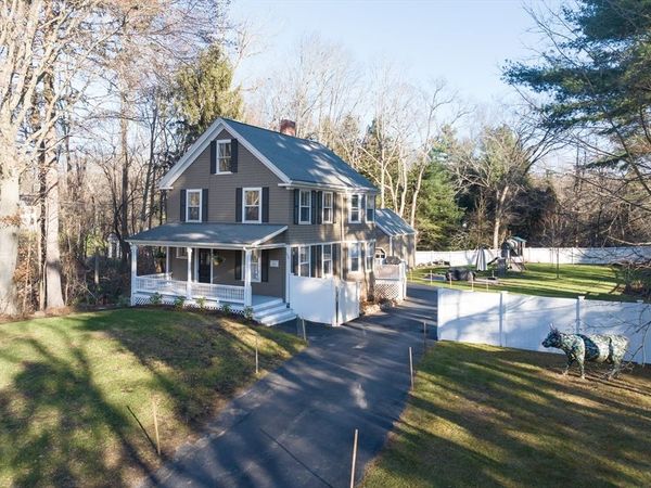 556 Wellesley Street, Weston, MA 02493