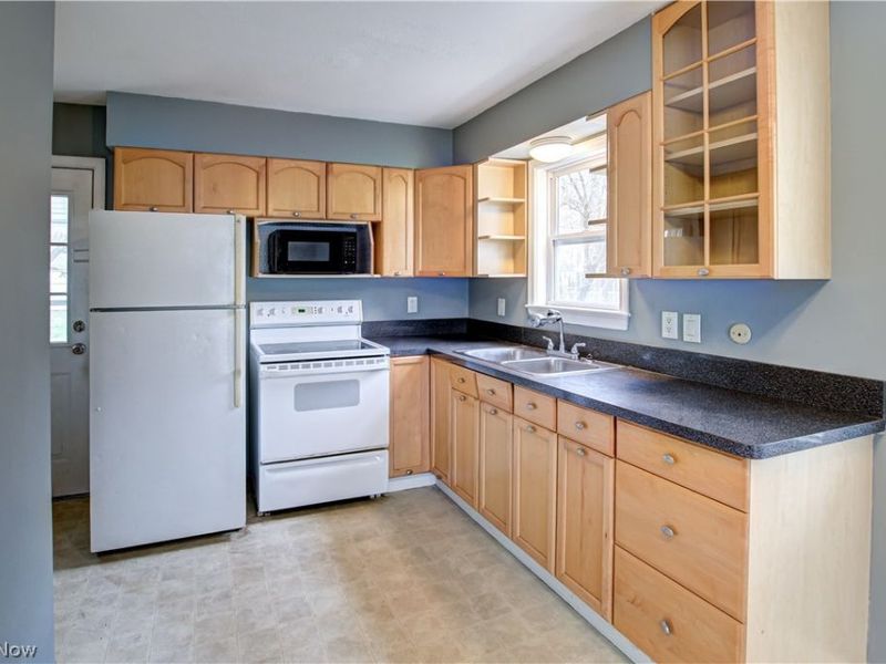 659 Wesley Drive, Berea, OH 44017 Photo 5