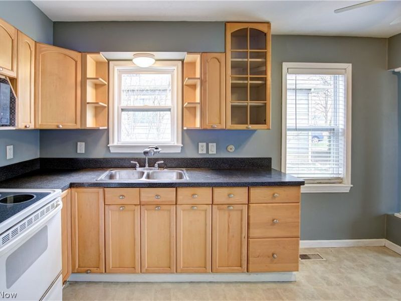 659 Wesley Drive, Berea, OH 44017 Photo 7