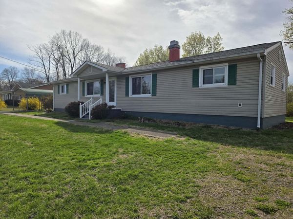 690 SCUFFLING HILL RD , Rocky Mount, VA 24151