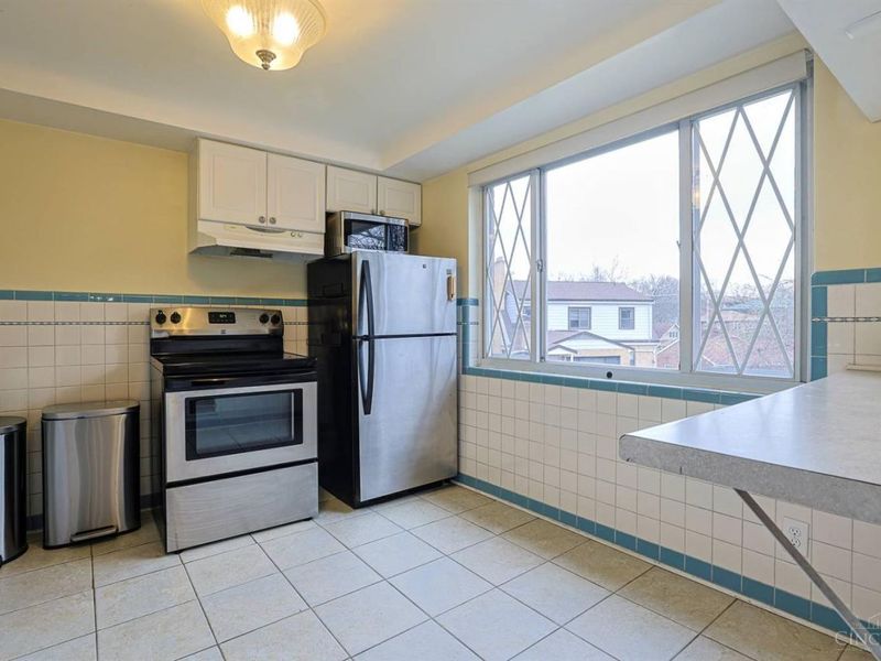 3088 Belden Circle, Cincinnati, OH 45211 Photo 15